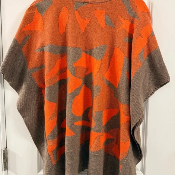 Salmon and Taupe Abstract Sweater Poncho (xs/s) - Picture 6 of 7